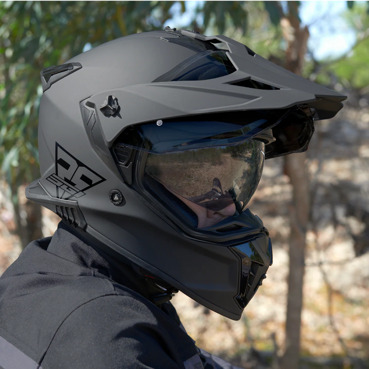SGI Realm Ascent Dual Sport Helmet